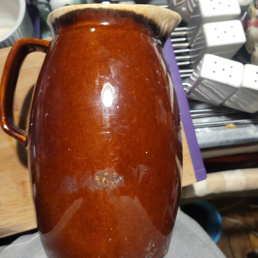 vintage hull pottery